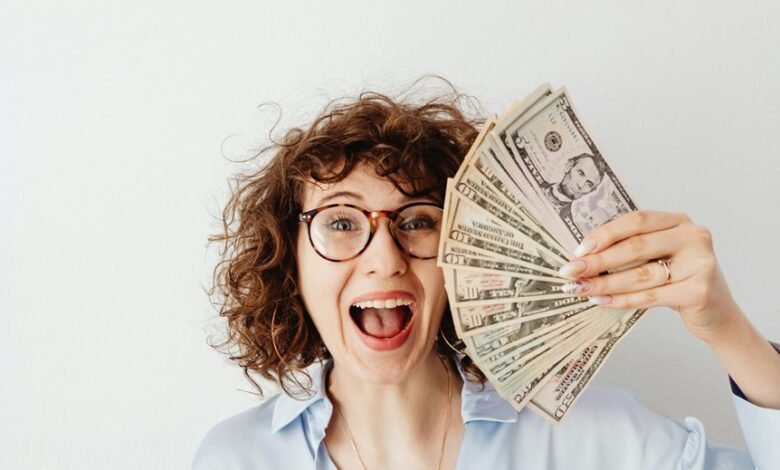 achieve financial freedom 2025